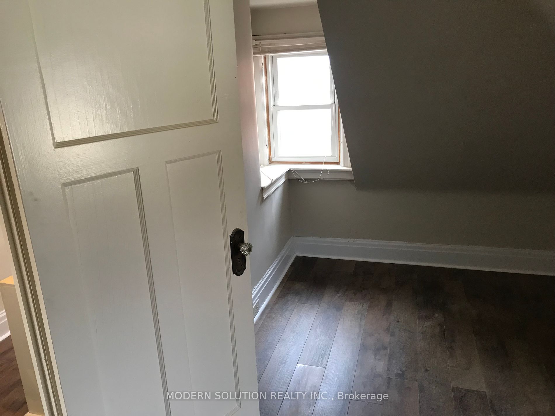 28 Forest Avenue