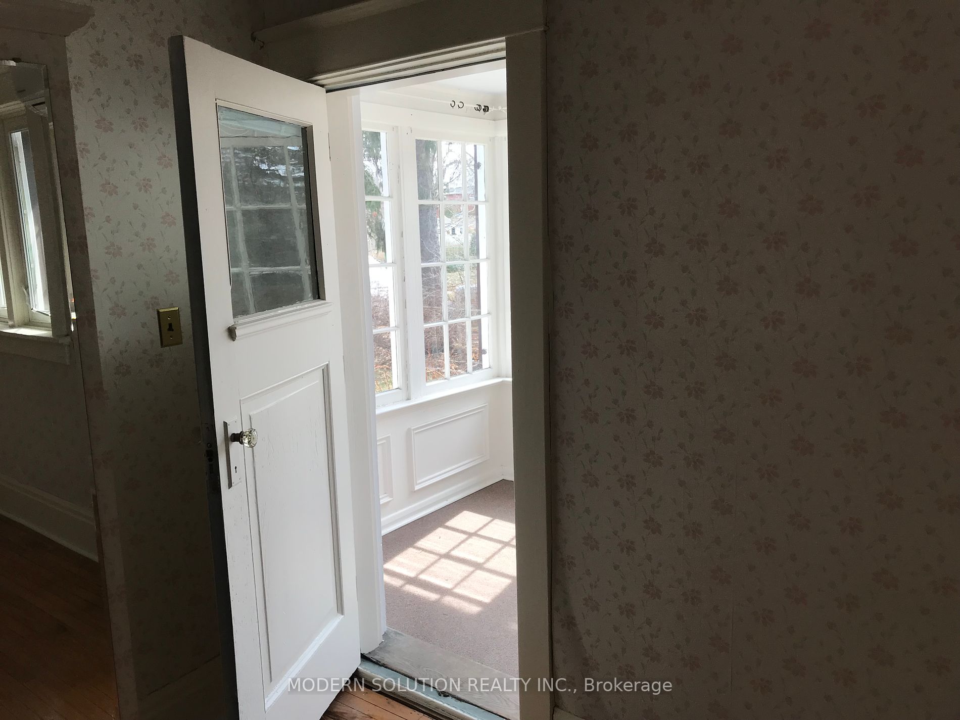 28 Forest Avenue