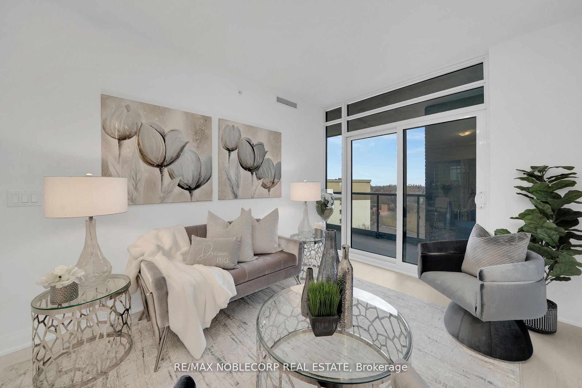 10 Gibbs Road, #717