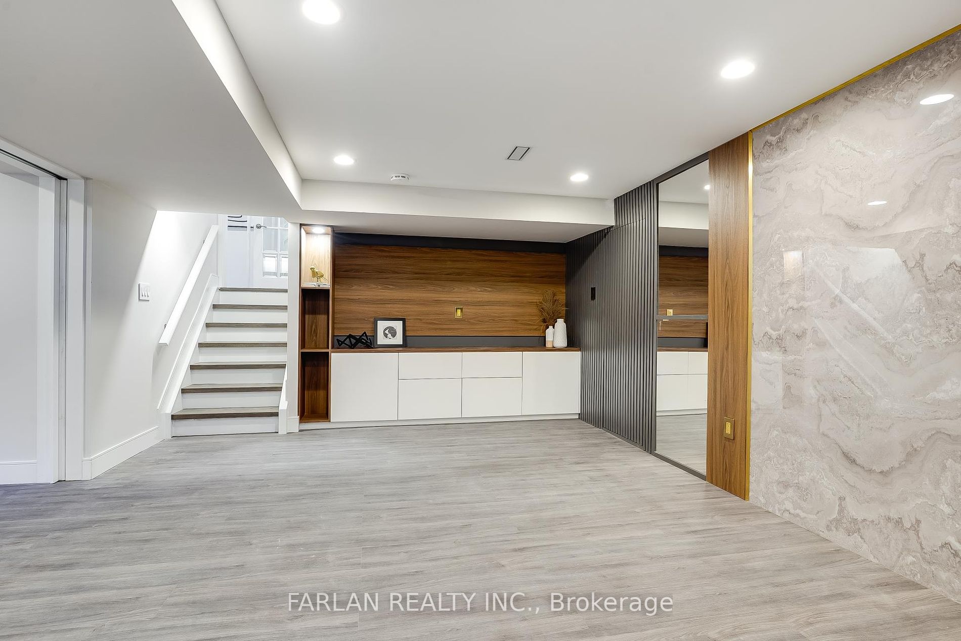 358 Arden Crescent
