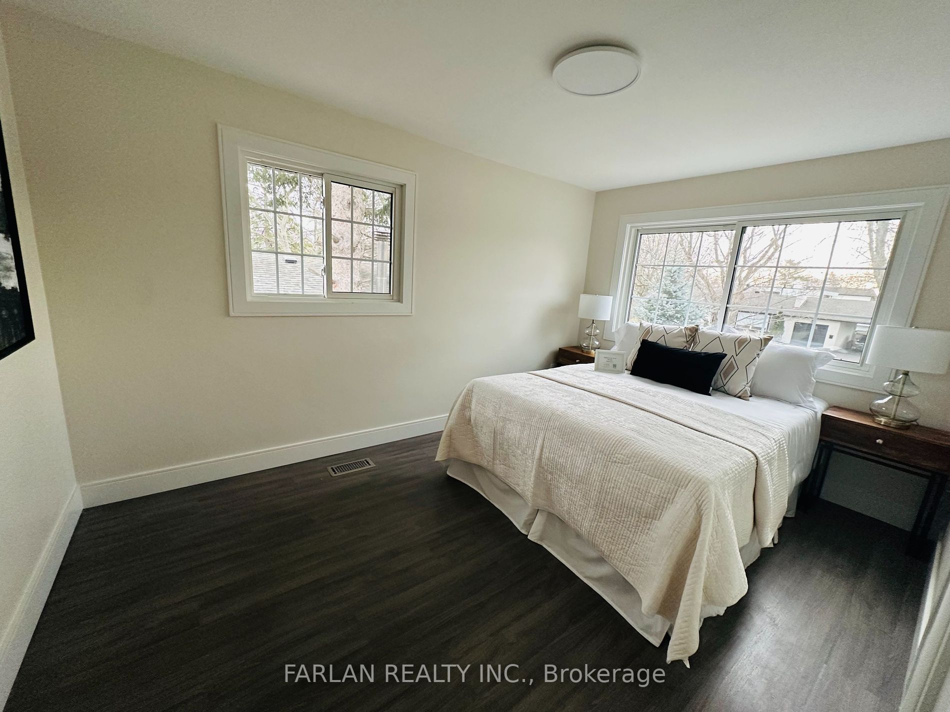 358 Arden Crescent
