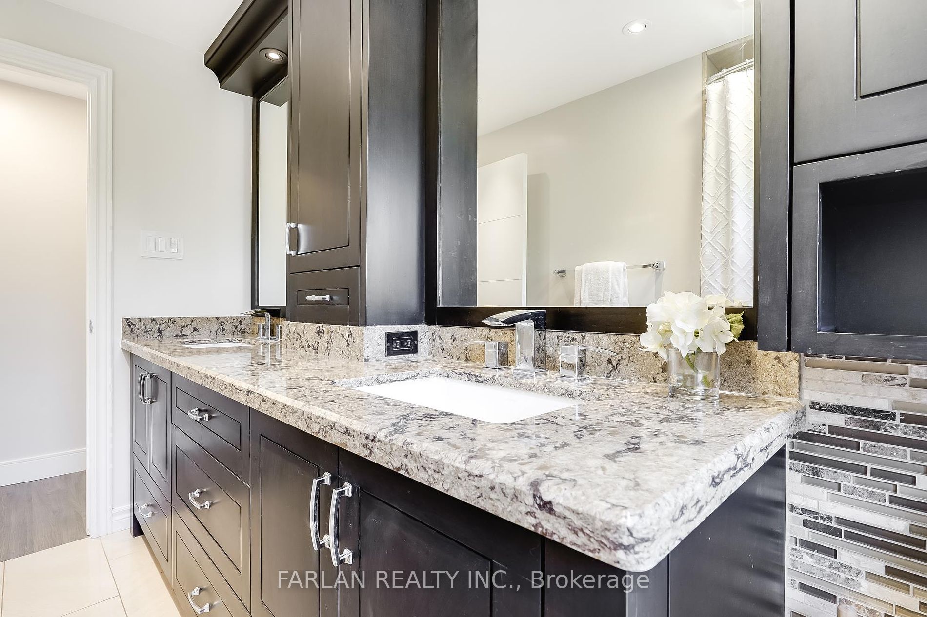 358 Arden Crescent