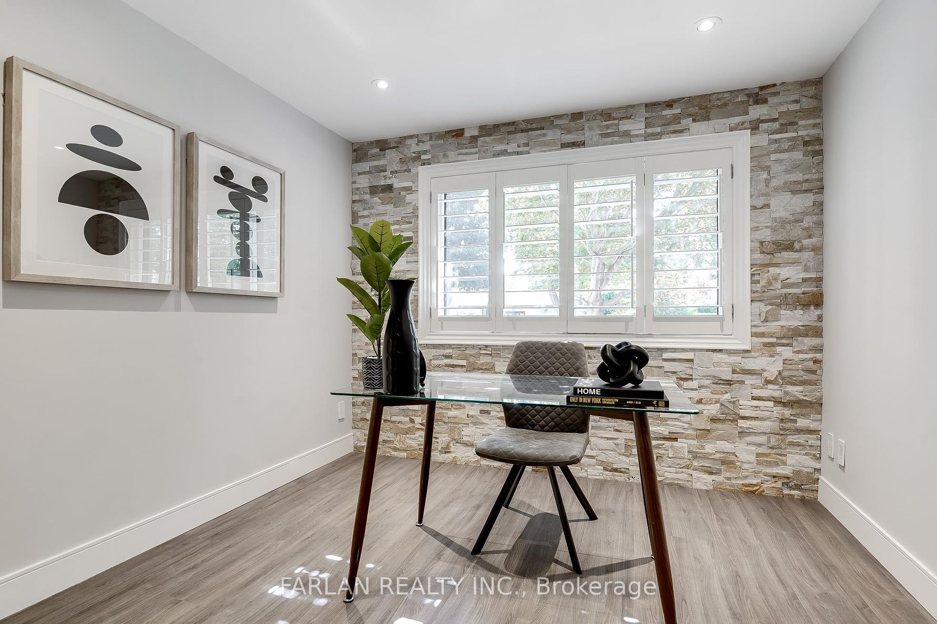 358 Arden Crescent