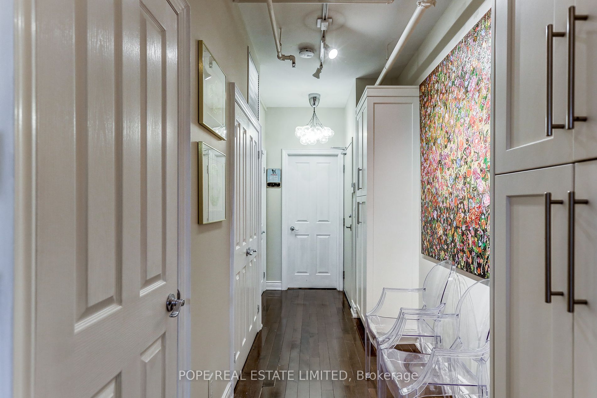 384 Sunnyside Ave, #202