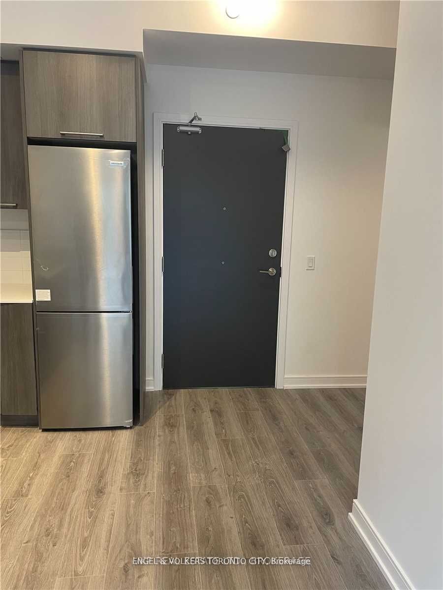 25 Neighbourhood Lane, #208