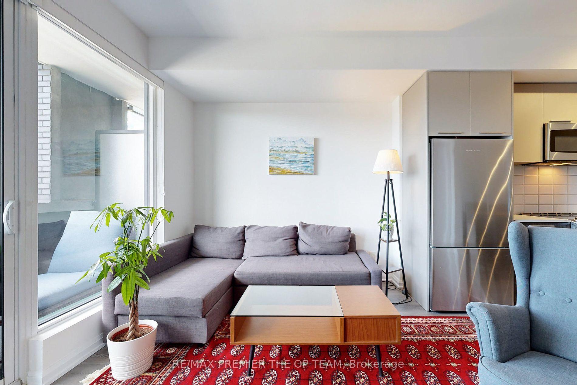 4208 Dundas Street W #414