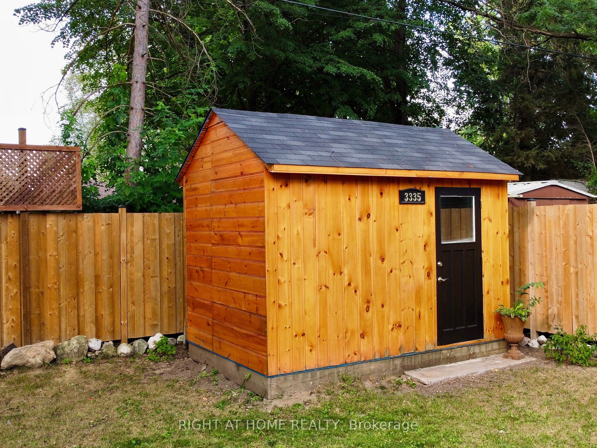 3335 Enniskillen Circ