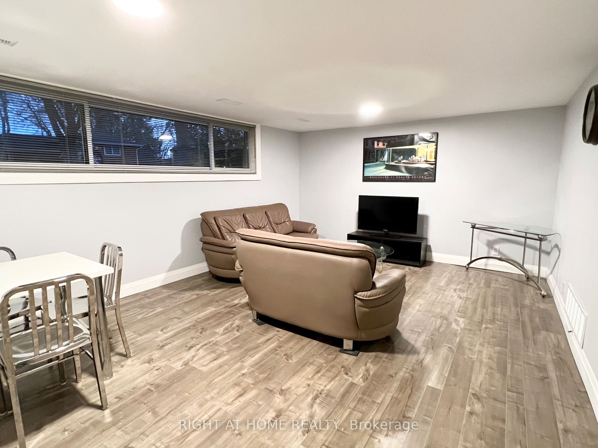 3335 Enniskillen Circ