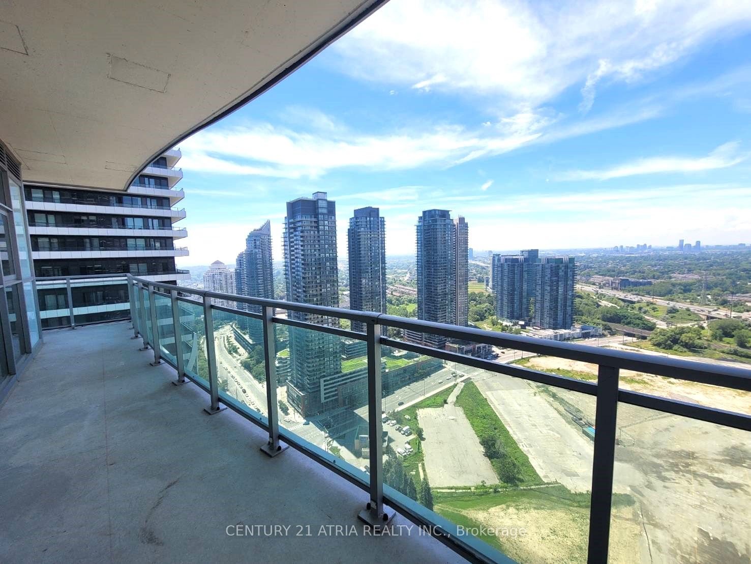 33 Shore Breeze Dr, #3403