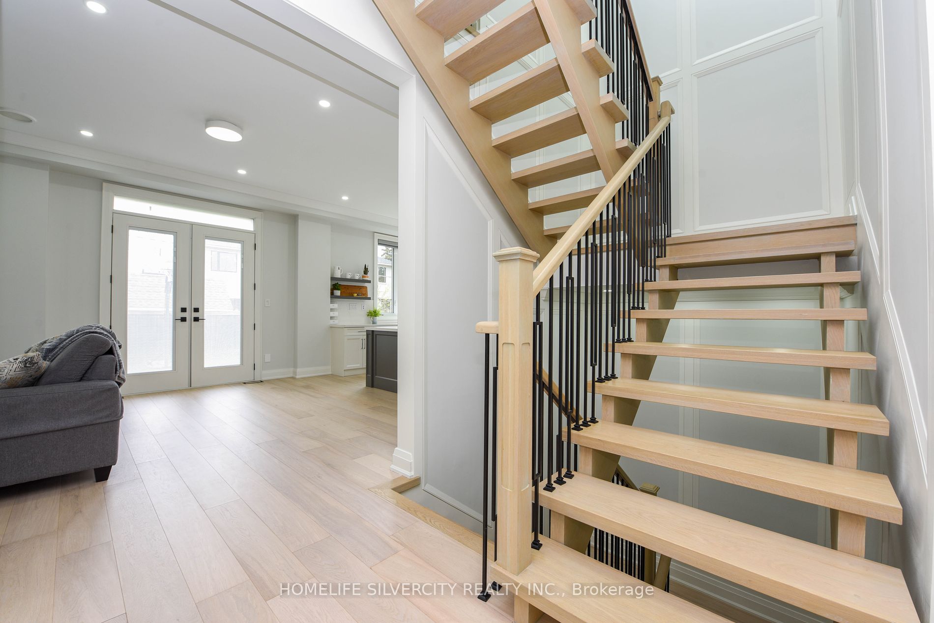 455 Samford Place