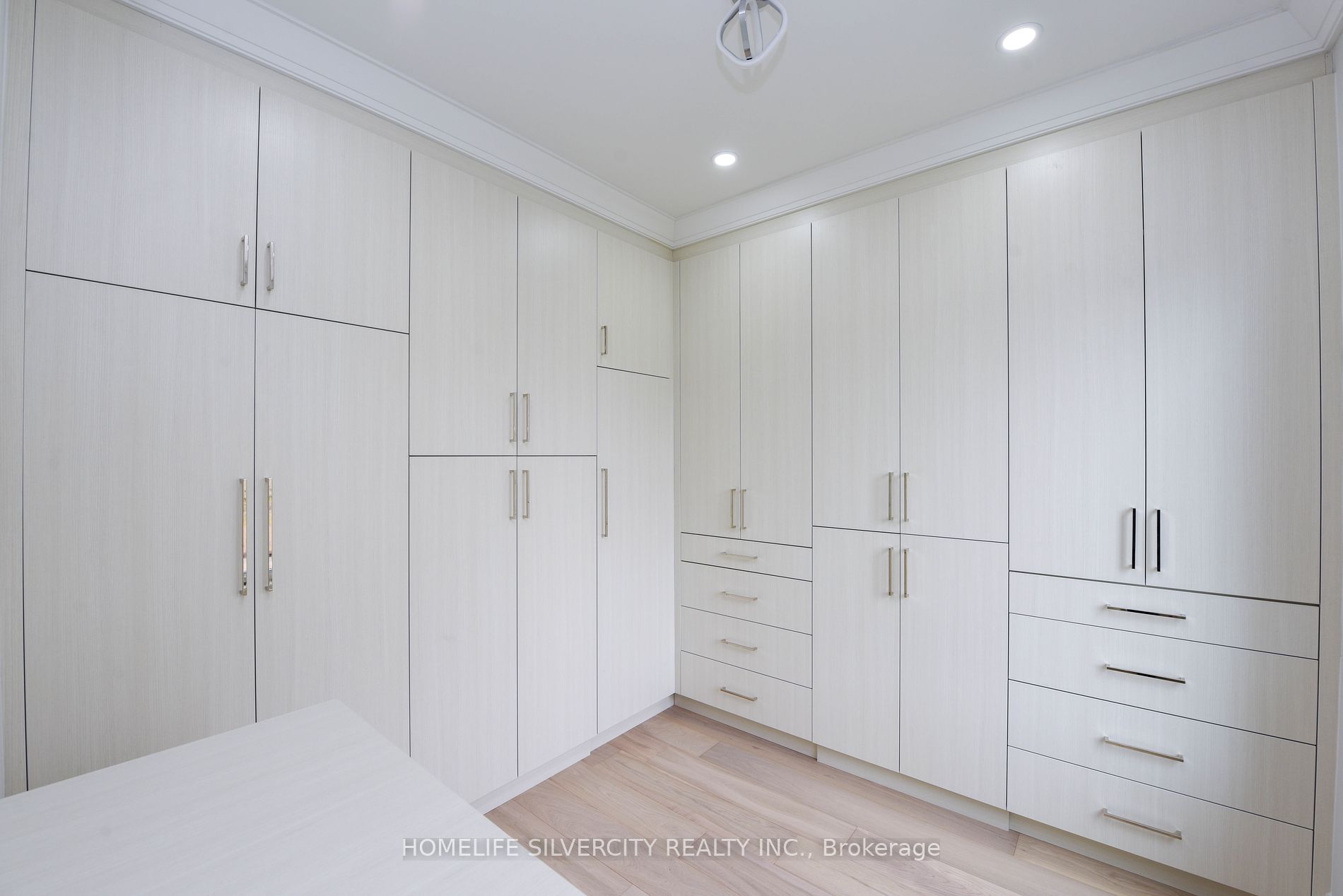 455 Samford Place
