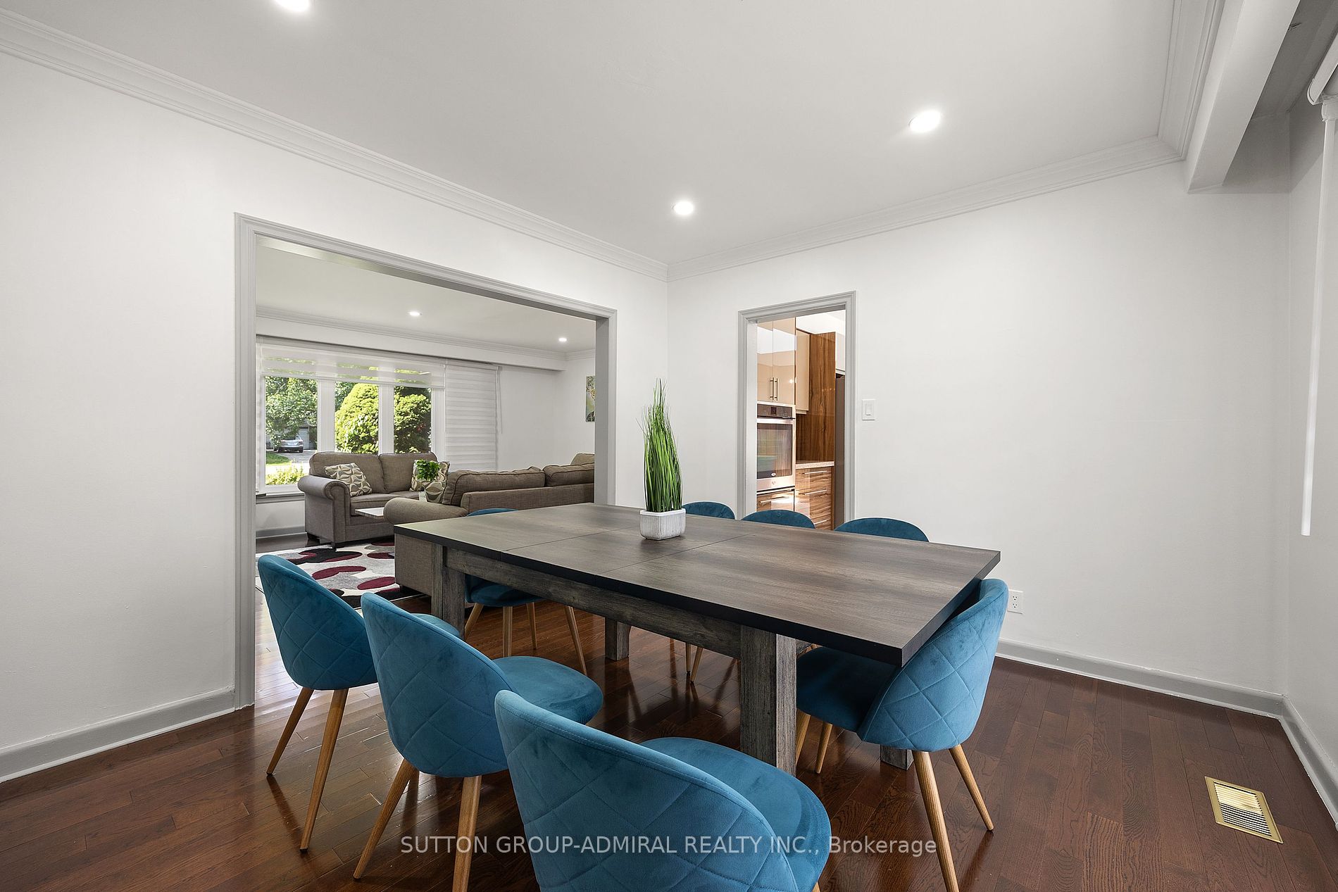459 The Kingsway