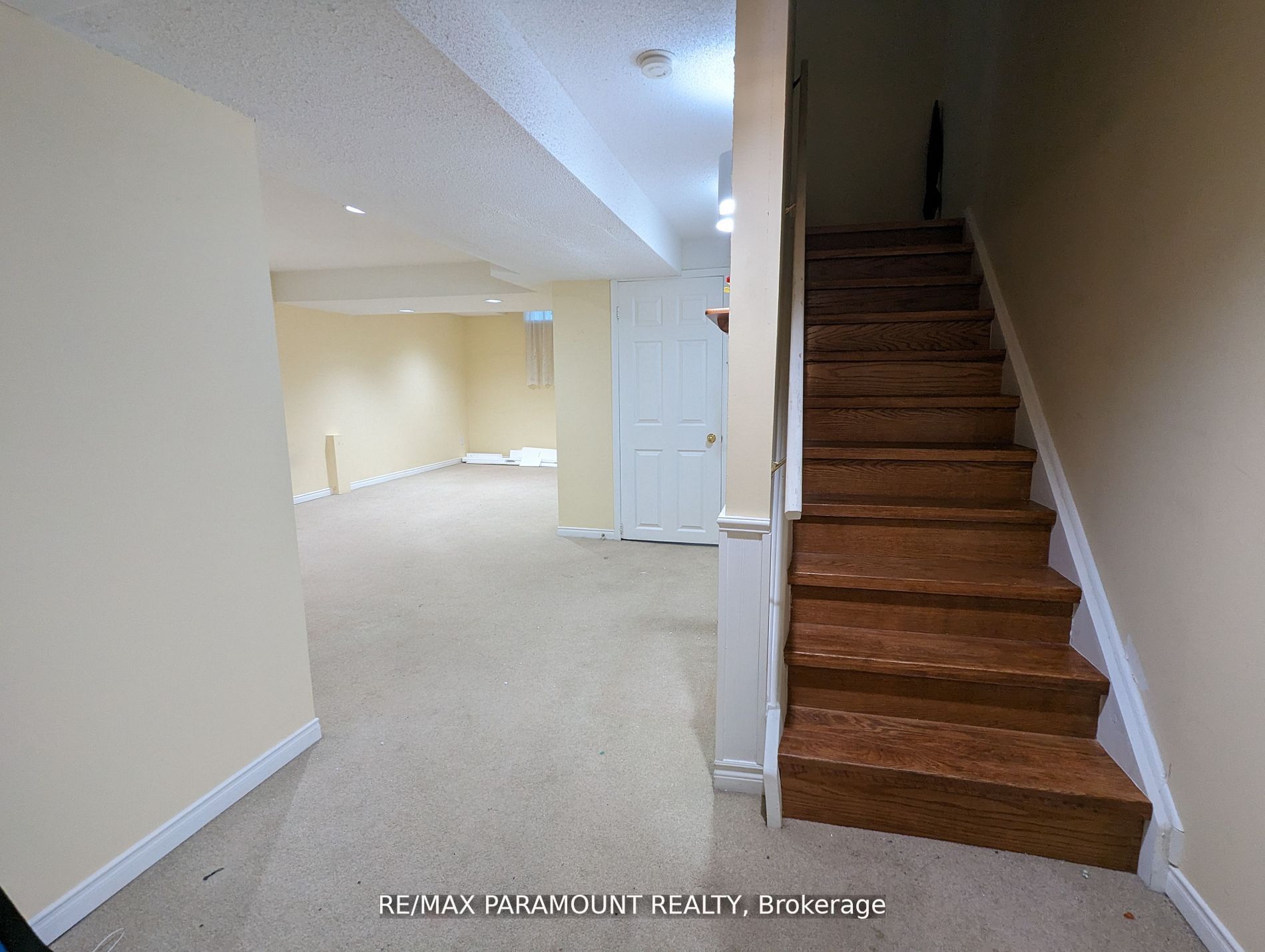 37 Wickstead Crt, #37