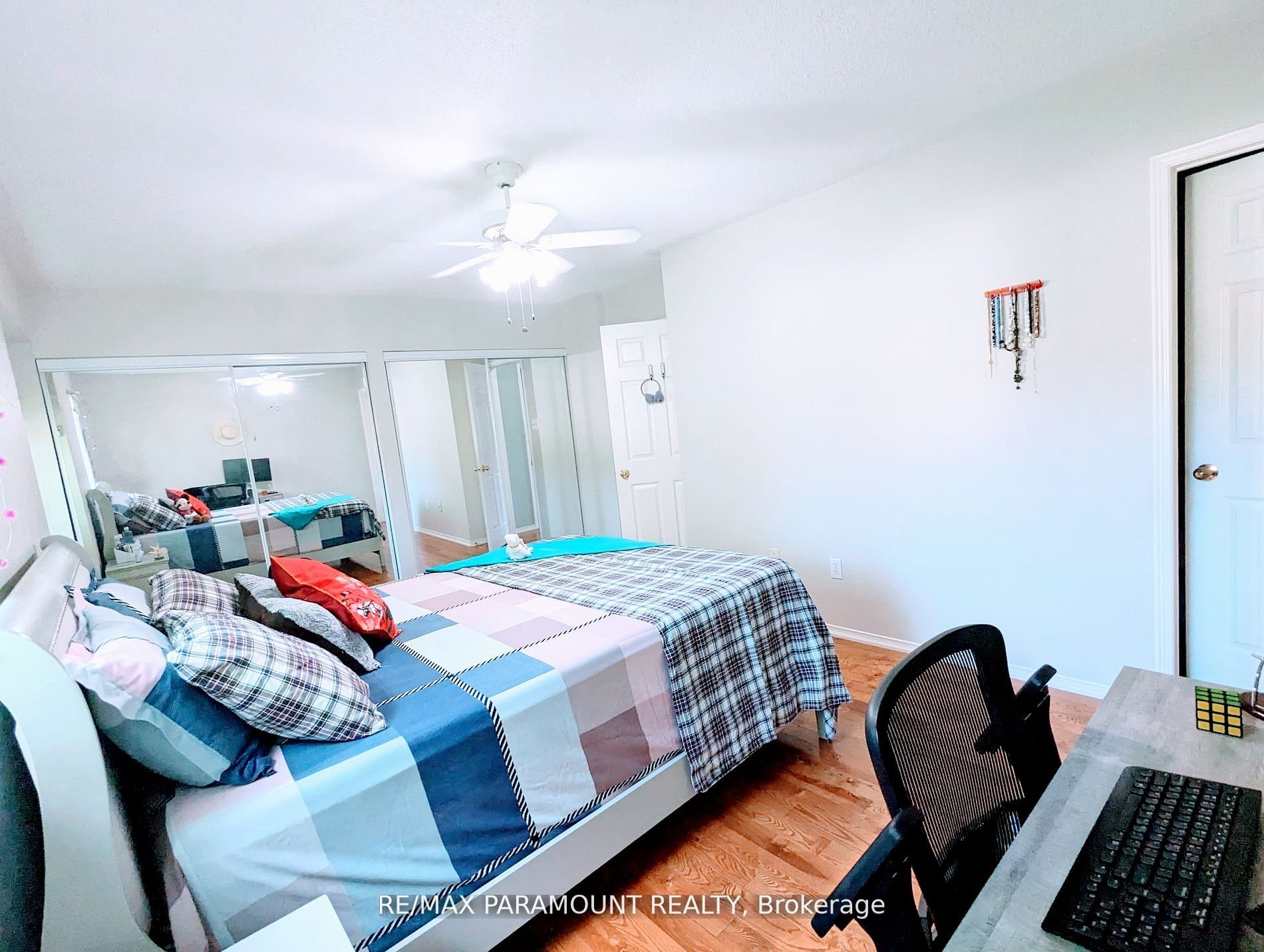 37 Wickstead Crt, #37