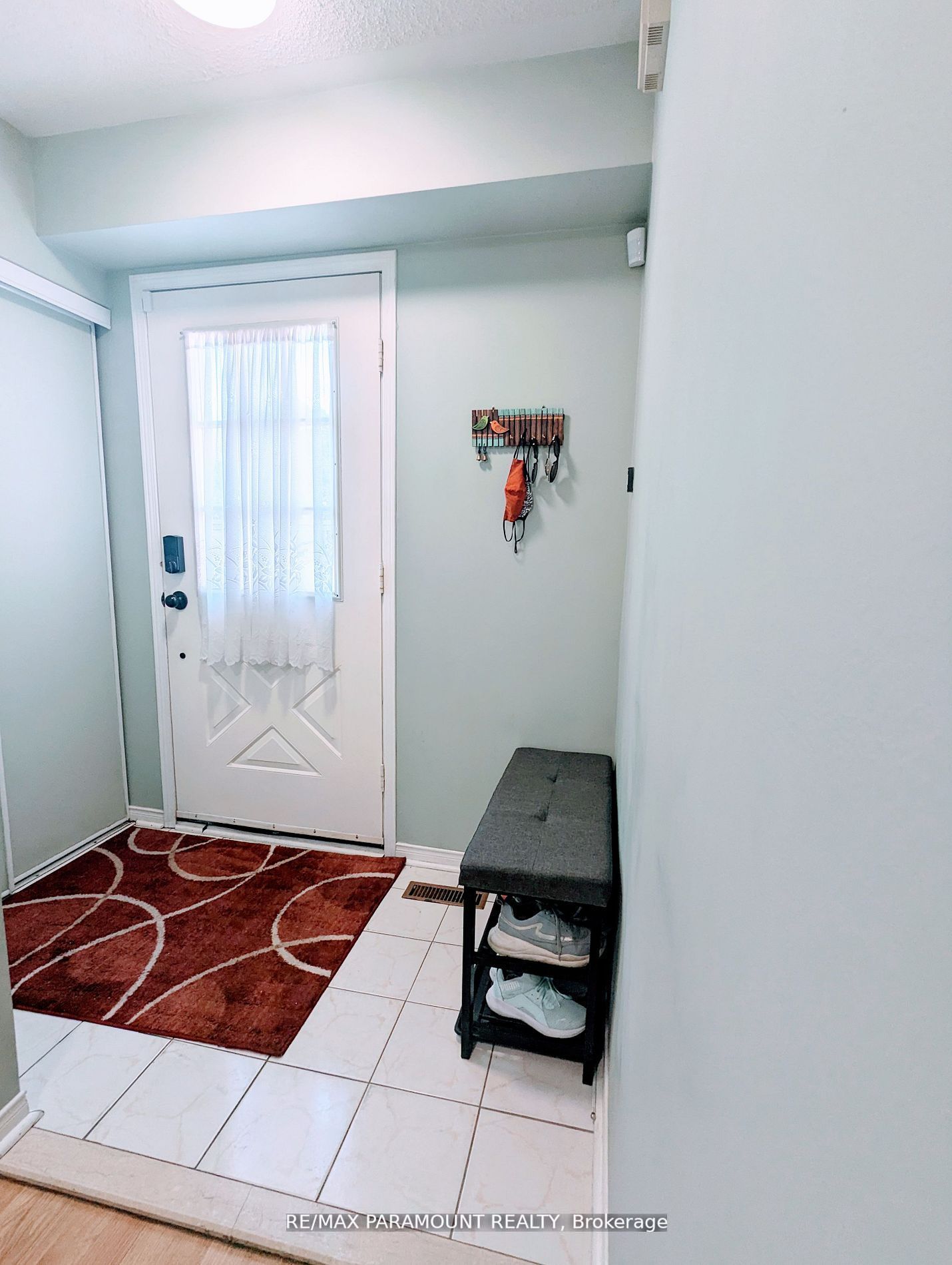 37 Wickstead Crt, #37