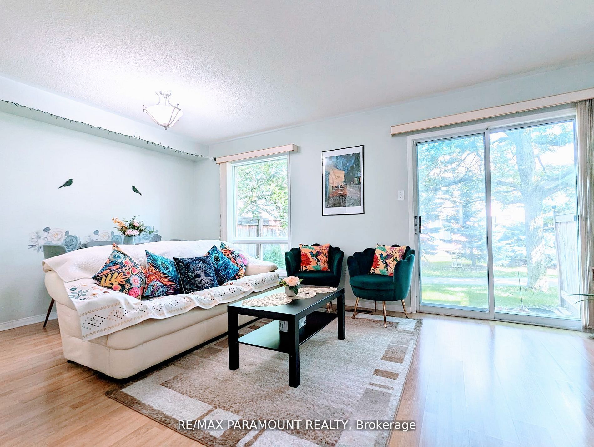 37 Wickstead Crt, #37