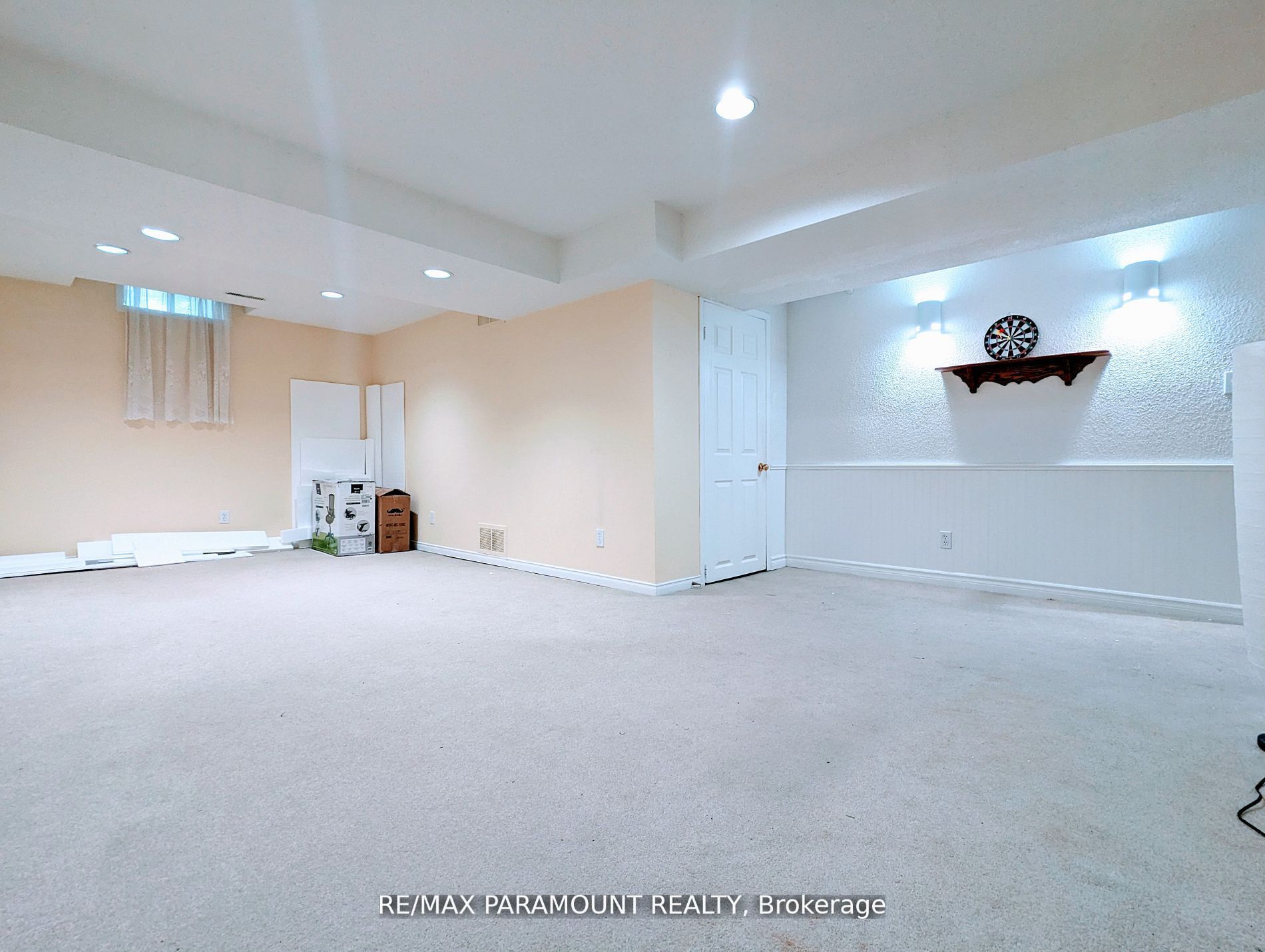37 Wickstead Crt, #37