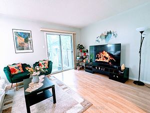 37 Wickstead Crt, #37