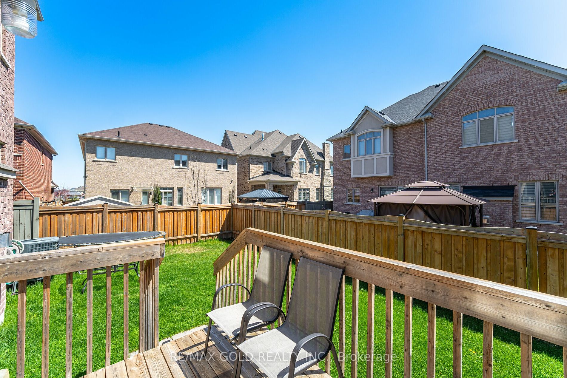 71 Squire Ellis Drive
