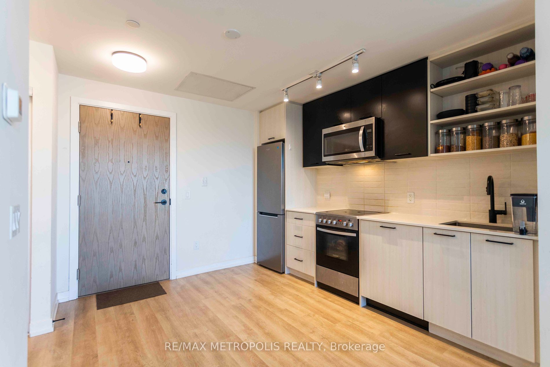 2300 St Clair Avenue W #308