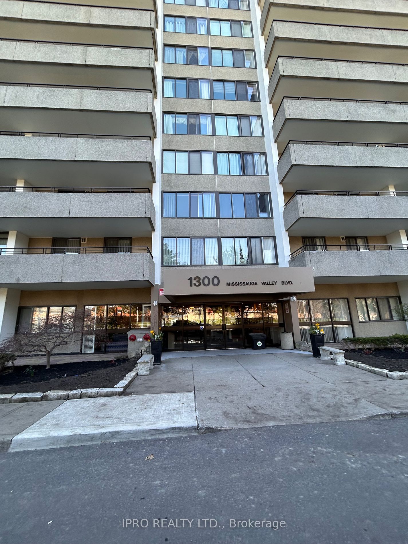 1300 Mississauga Valley Blvd, #1405