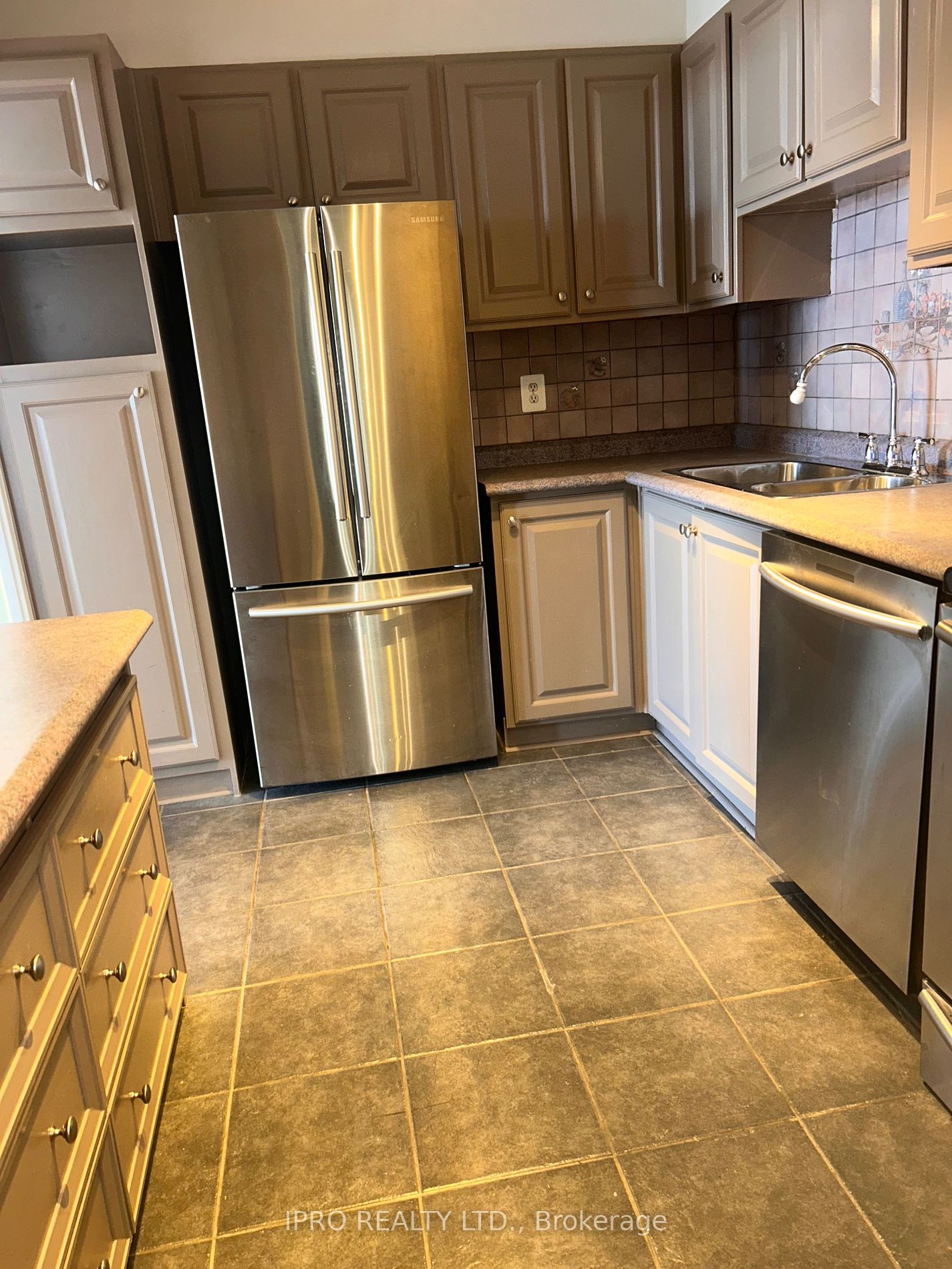 1300 Mississauga Valley Blvd, #1405