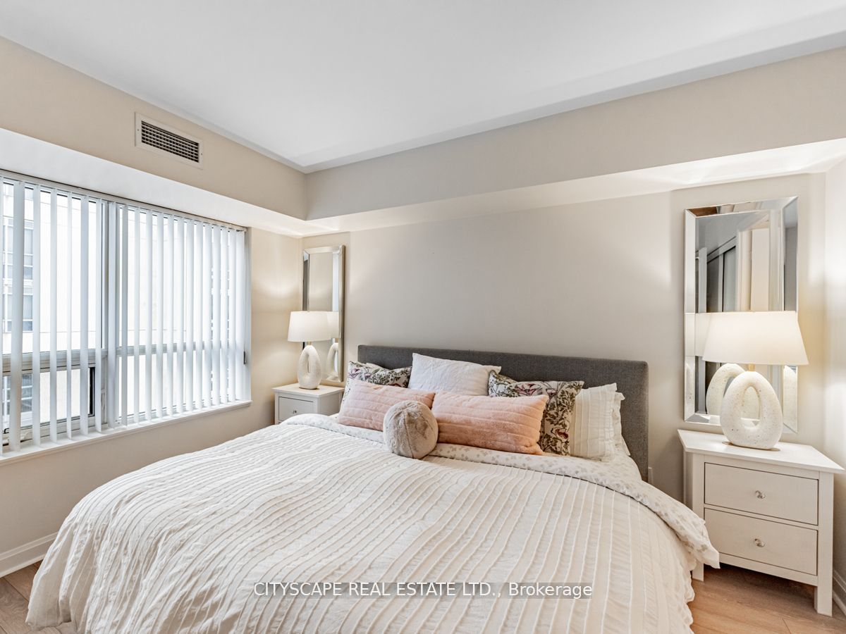 1 Michael Power Pl, #1603