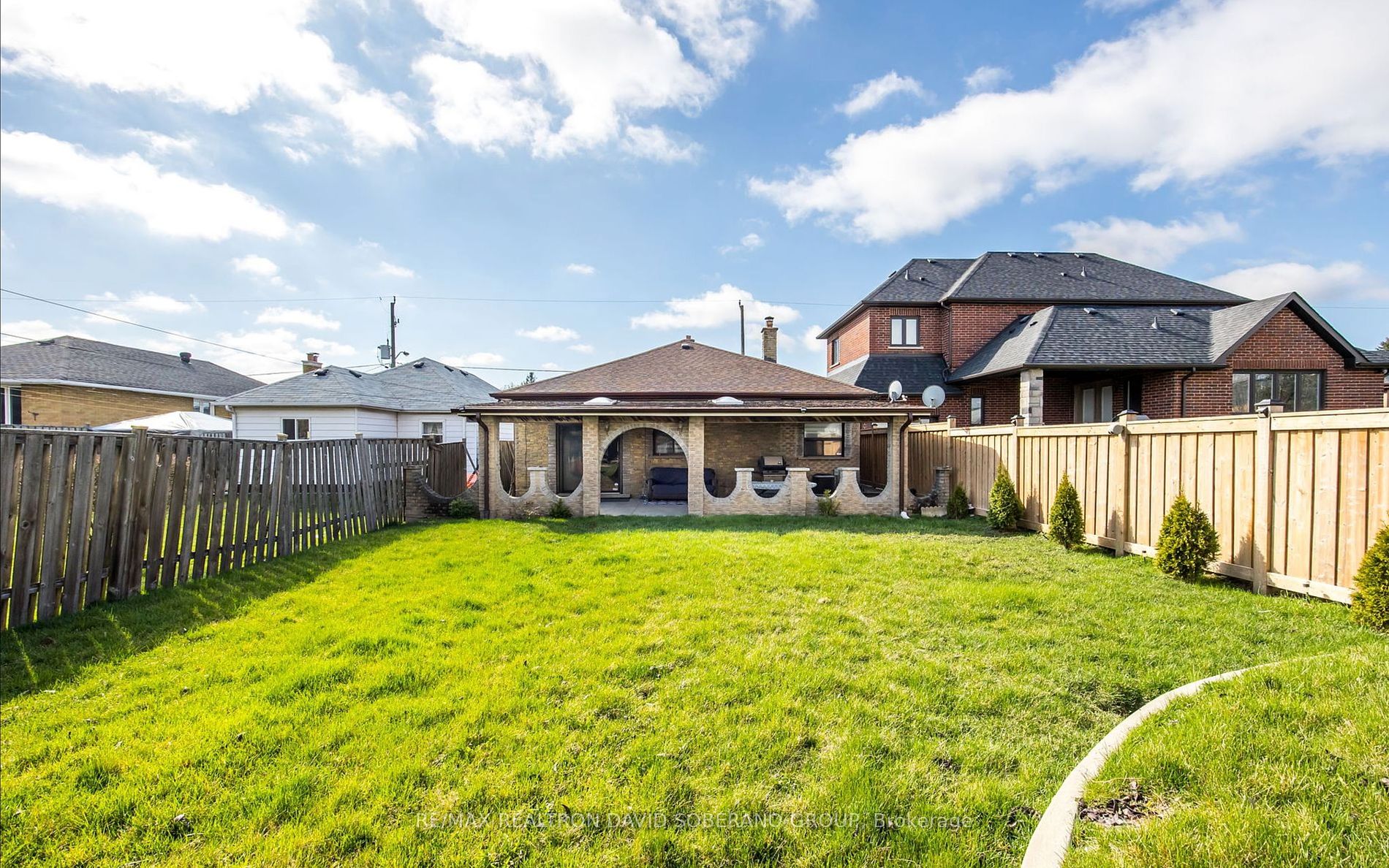 128 Gilley Road N