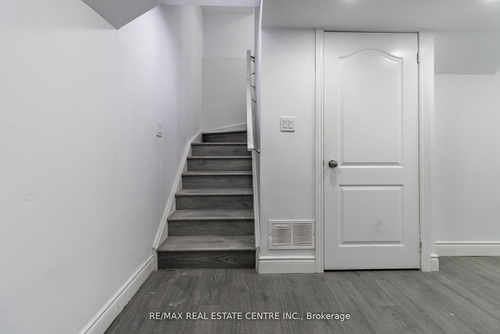 72 Circus Cres