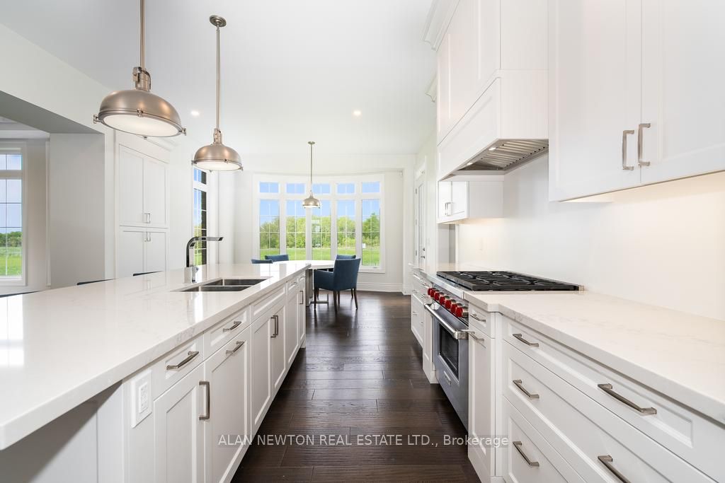 276 Amos Dr