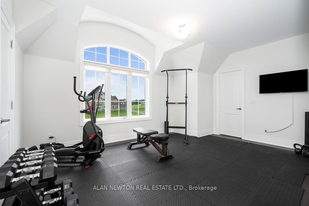 276 Amos Dr