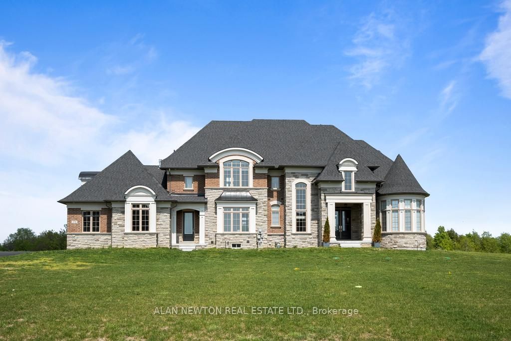 276 Amos Dr