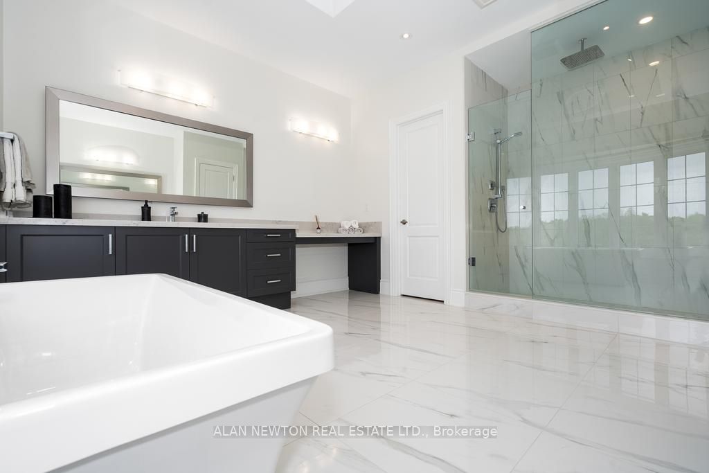 276 Amos Dr