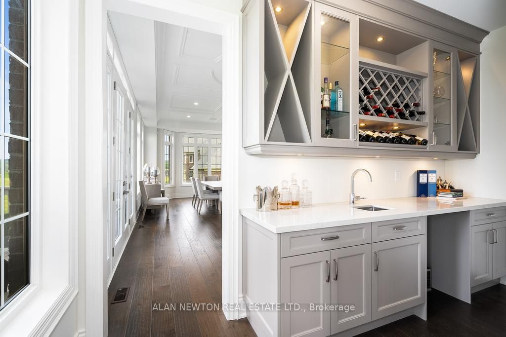 276 Amos Dr
