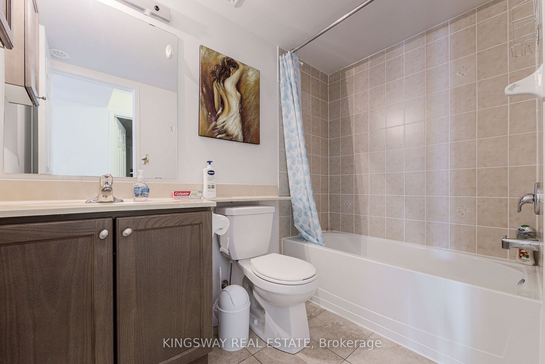 2492 Post Rd, #22