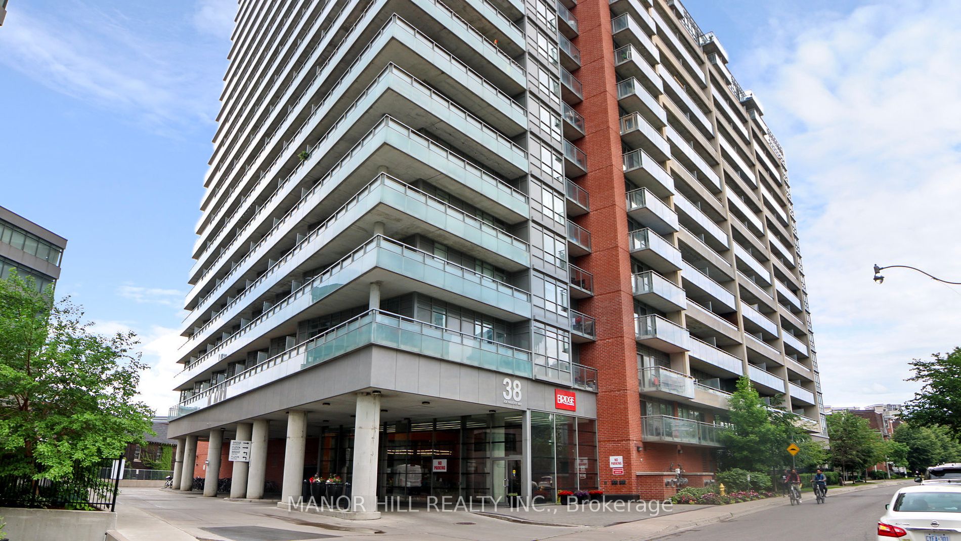 38 Joe Shuster Way, #919