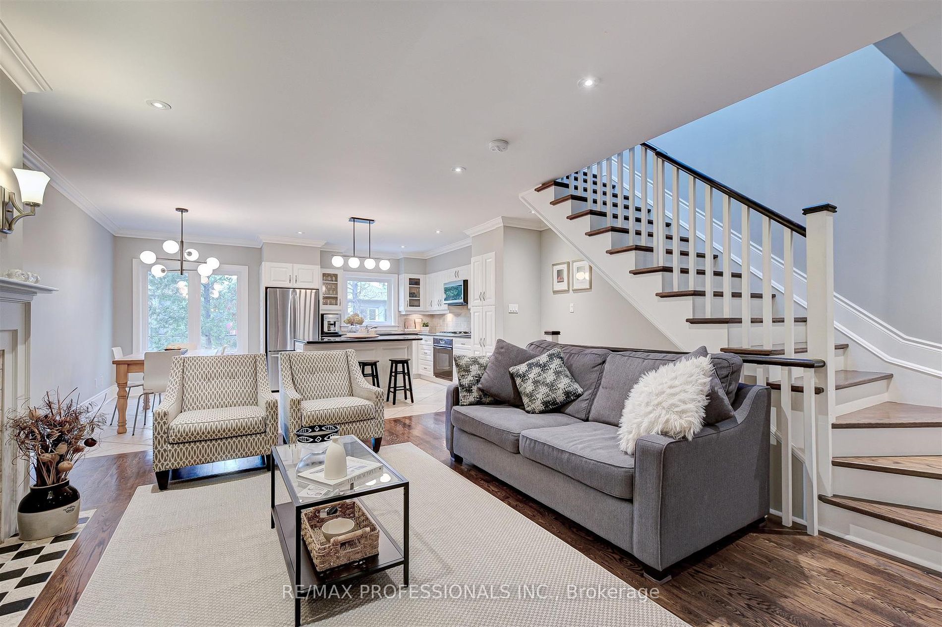 6 Marquis Ave