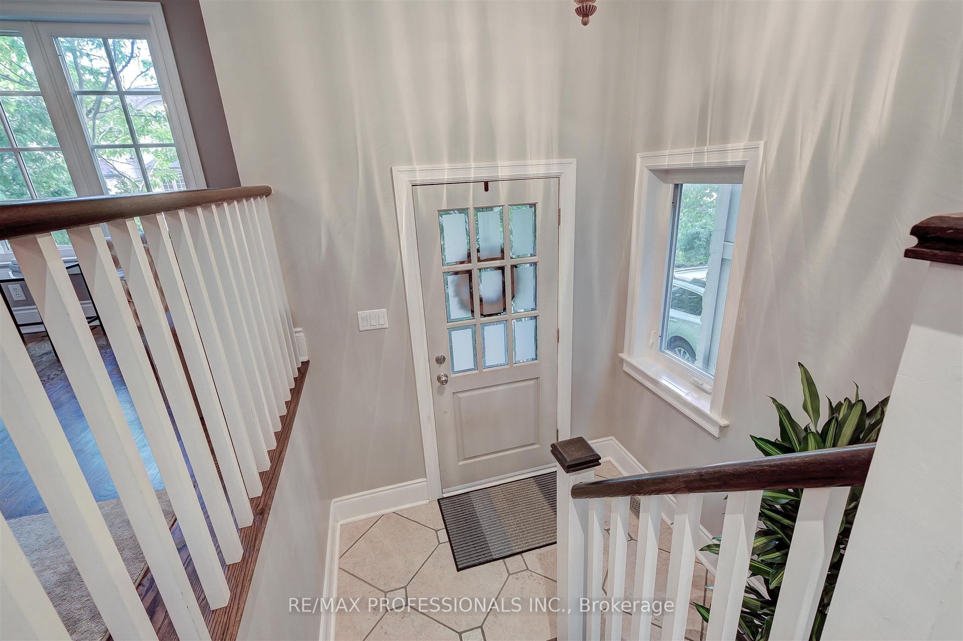 6 Marquis Ave