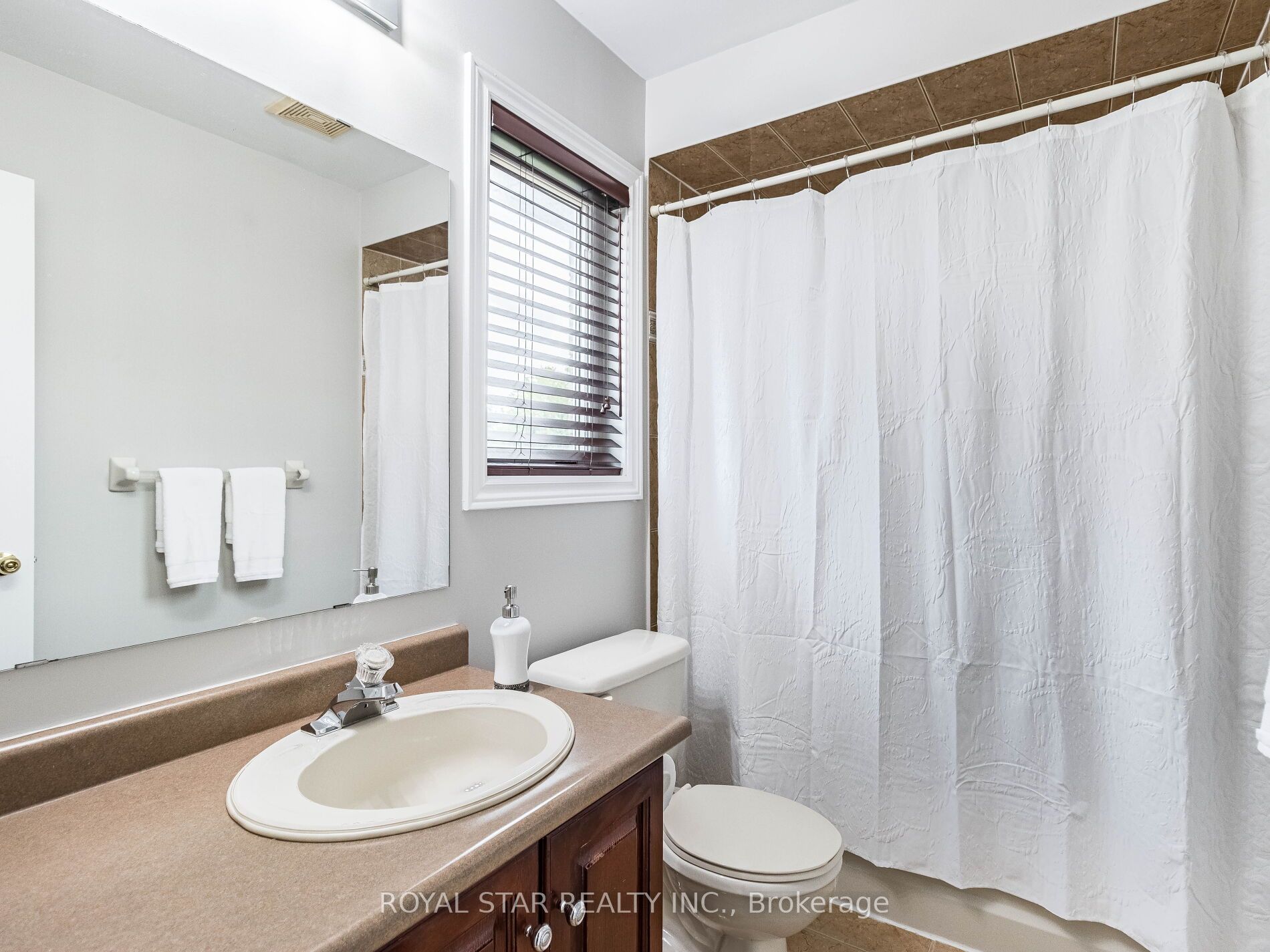 70 Colonel Bertram Rd