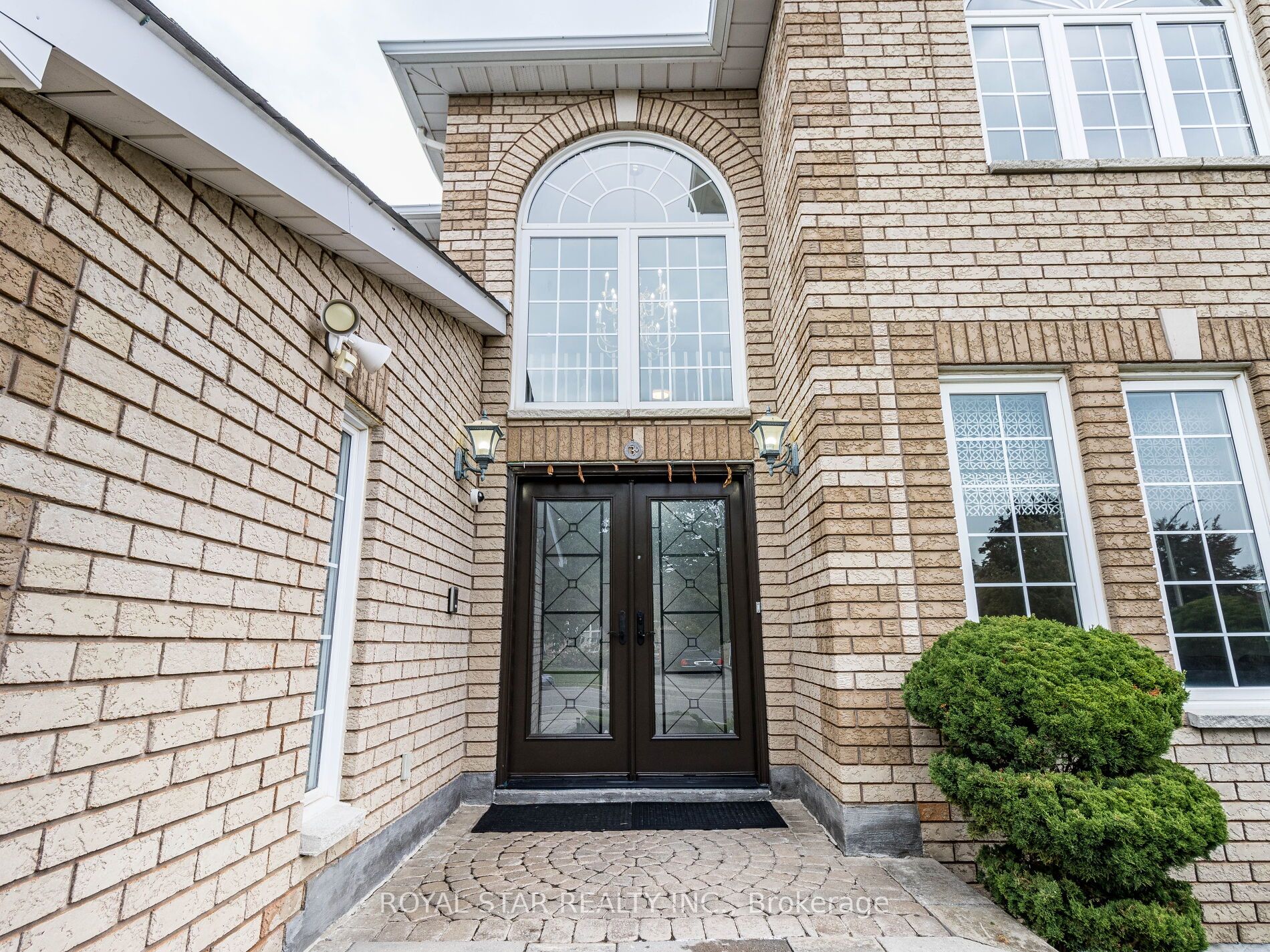 70 Colonel Bertram Rd