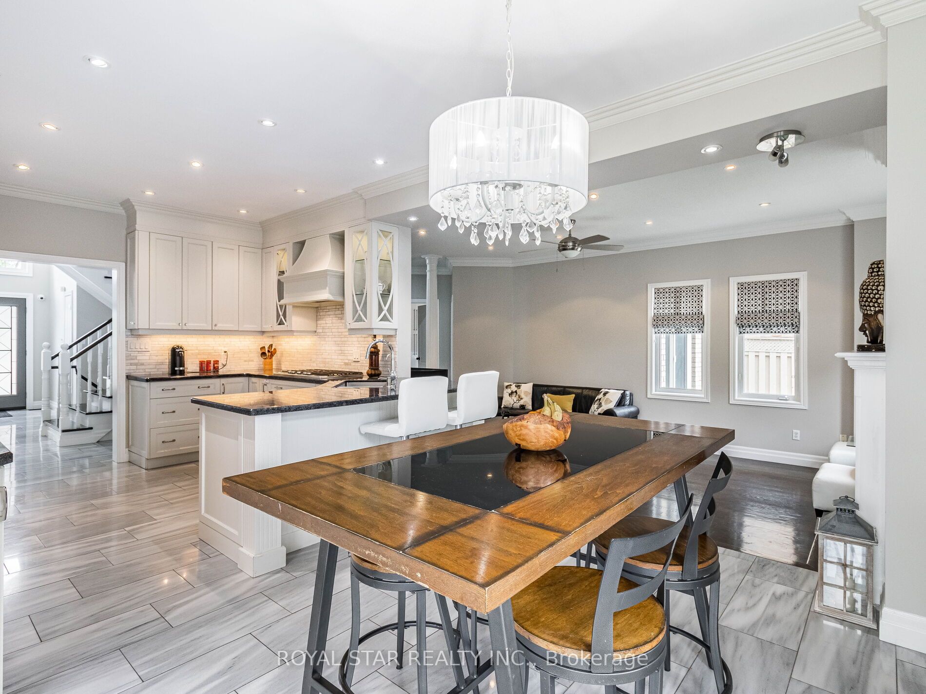 70 Colonel Bertram Rd