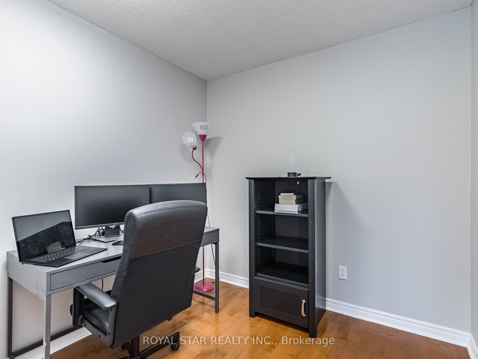 70 Colonel Bertram Rd