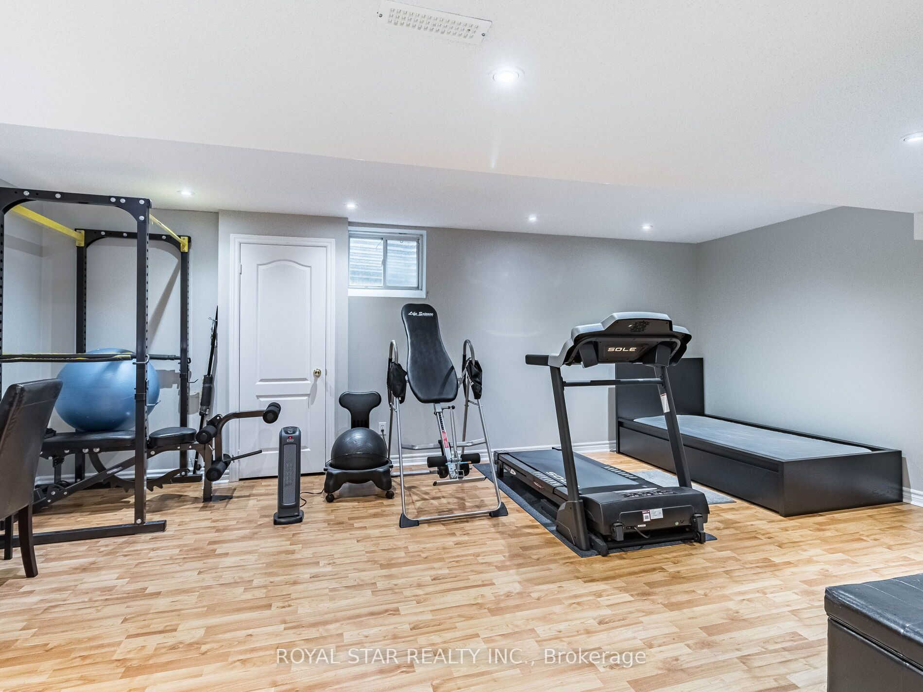 70 Colonel Bertram Rd