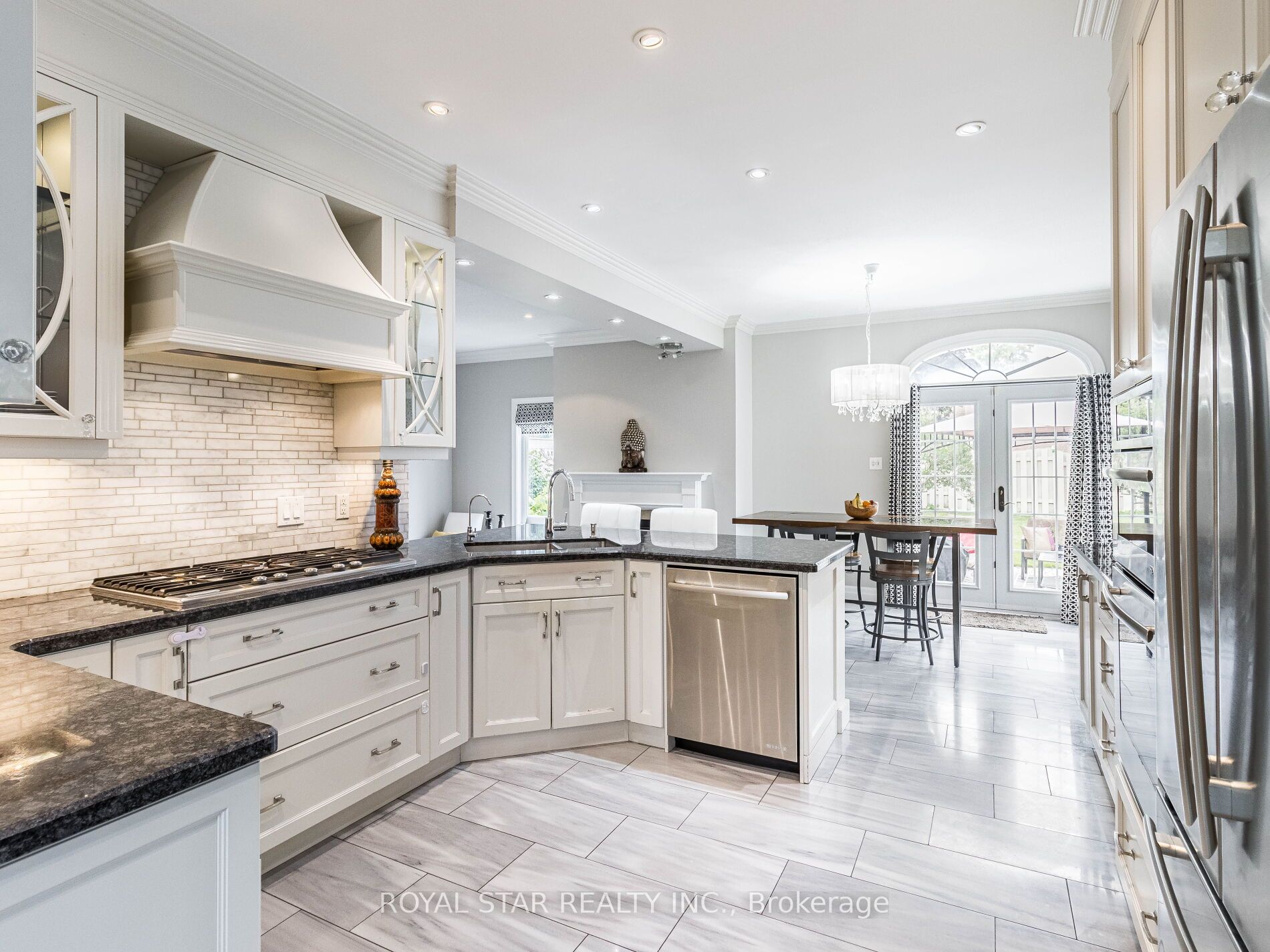 70 Colonel Bertram Rd