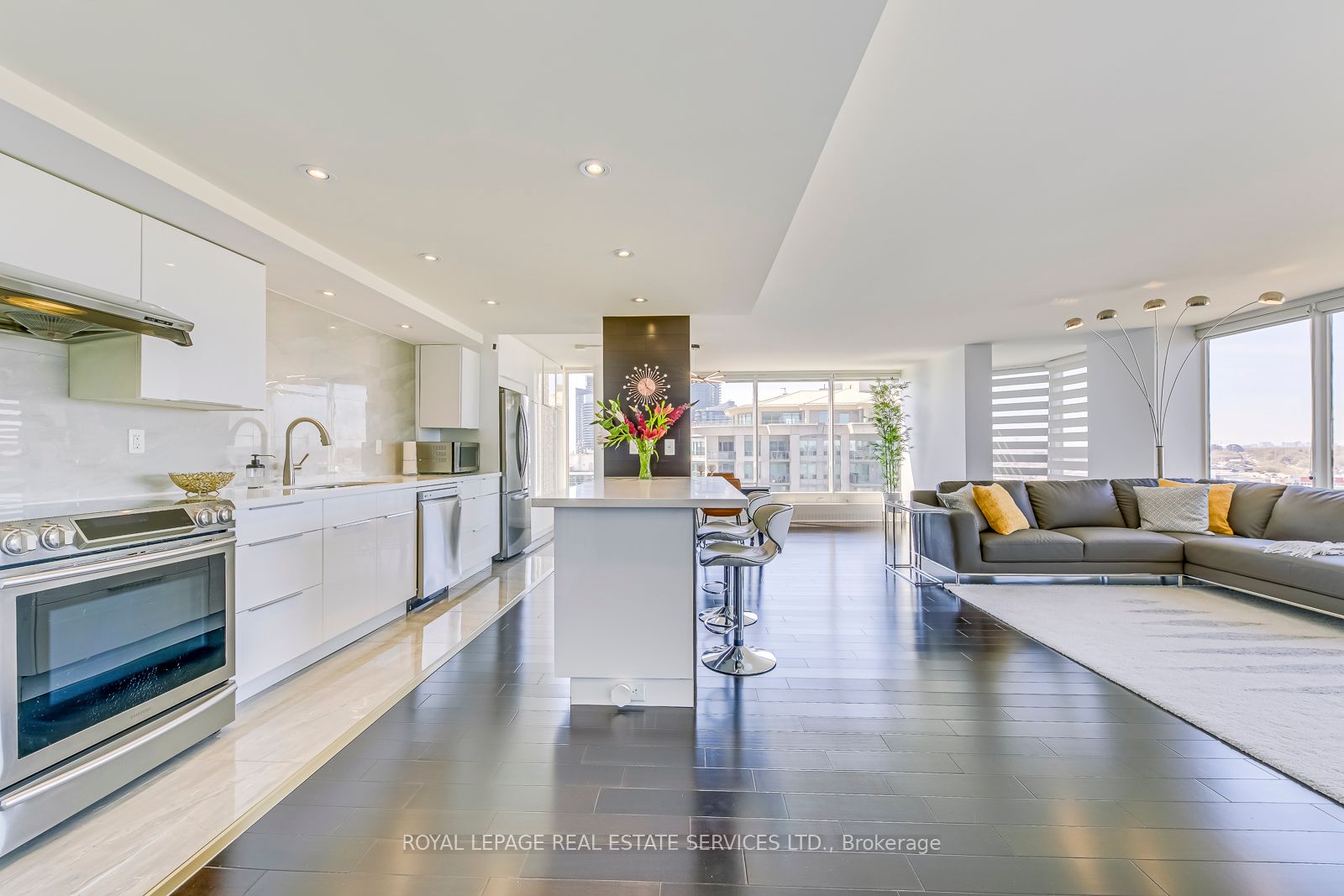 2045 Lake Shore Boulevard W #1607