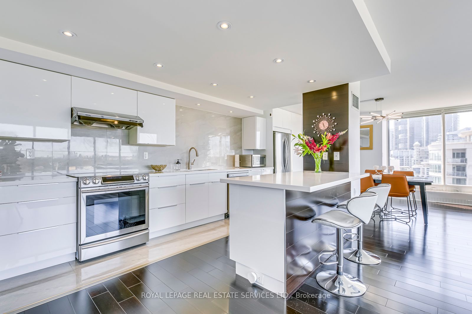 2045 Lake Shore Boulevard W #1607