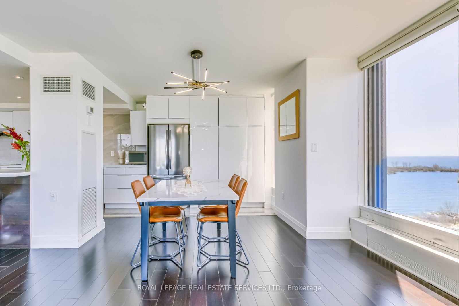 2045 Lake Shore Boulevard W #1607