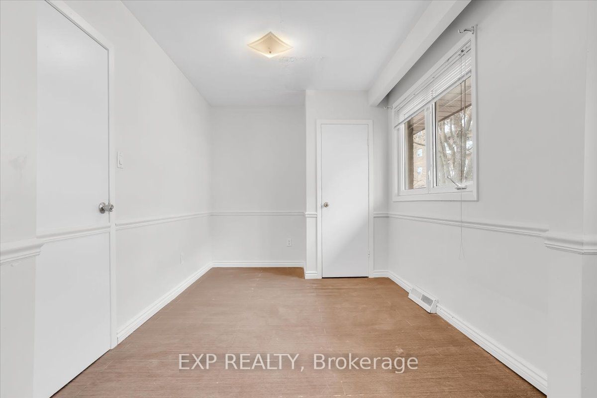 208 Lake Promenade