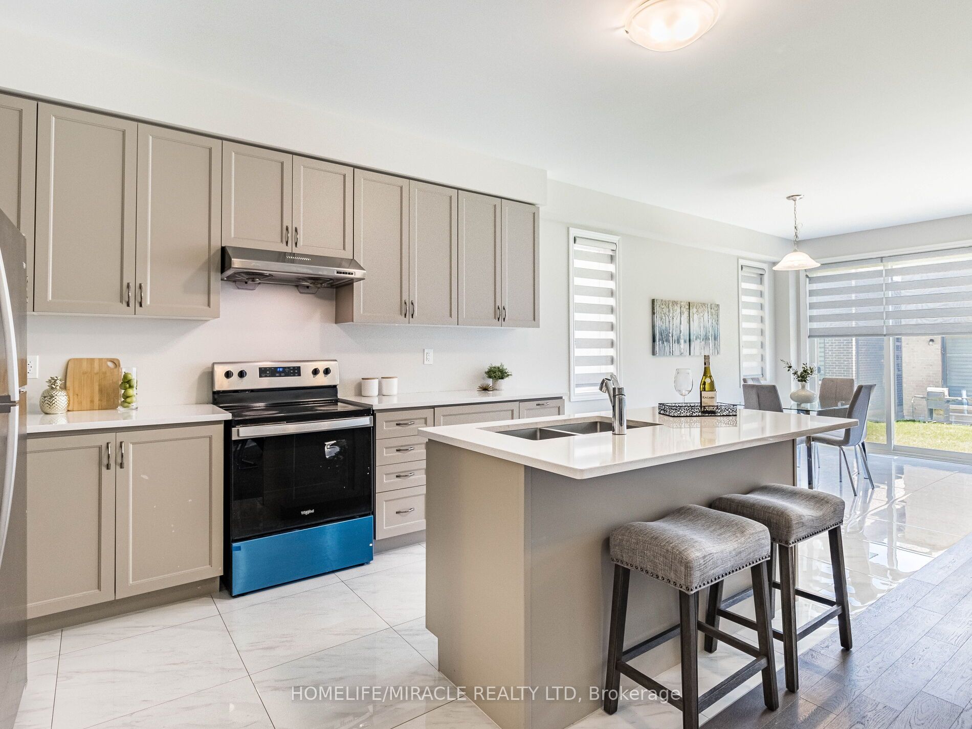 43 Spinland St
