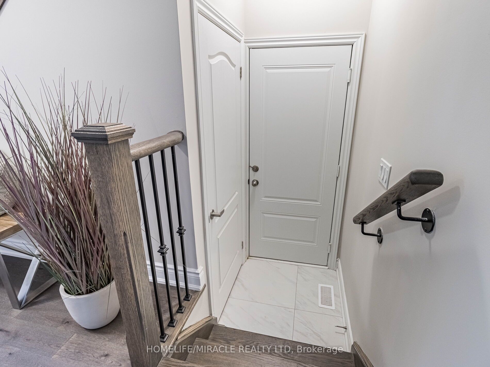 43 Spinland St